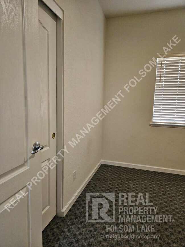 Building Photo - COMING SOON!!!  4bd 2ba home in Folsom