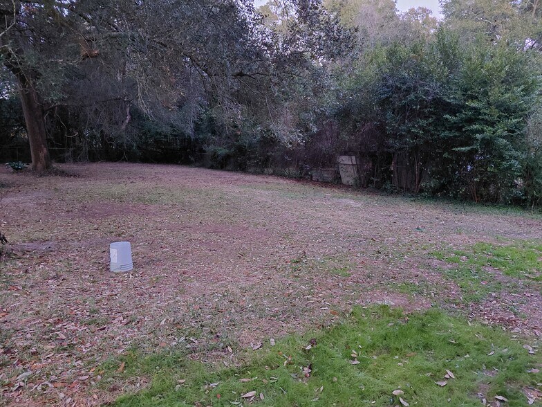 Building Photo - 3550 Raines St