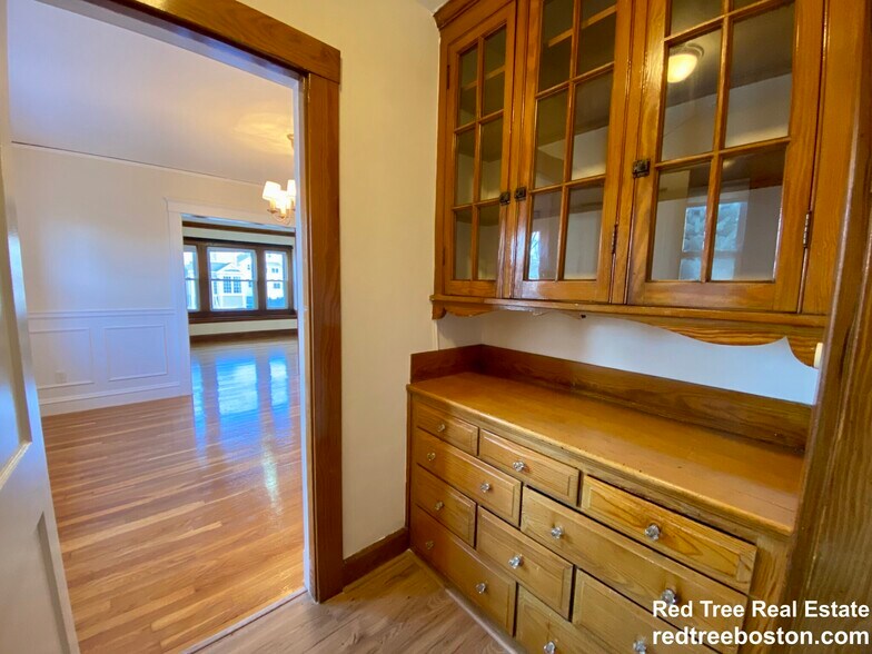 Building Photo - 11 Jonathan St