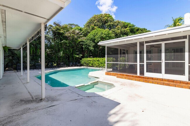 Building Photo - 3020 Vincent Rd