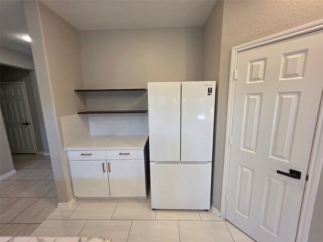 Building Photo - 4427 Garden Ridge Ct