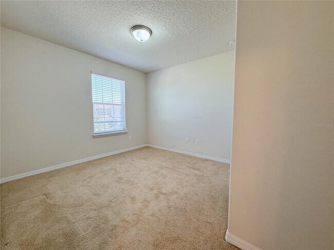 Building Photo - 2428 Chateau Lp
