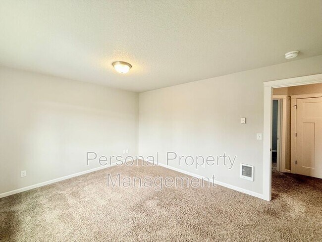 Building Photo - 12600 NE 49th St