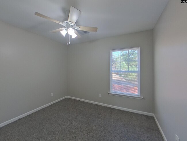 Building Photo - 209 Autumn Stroll Ct