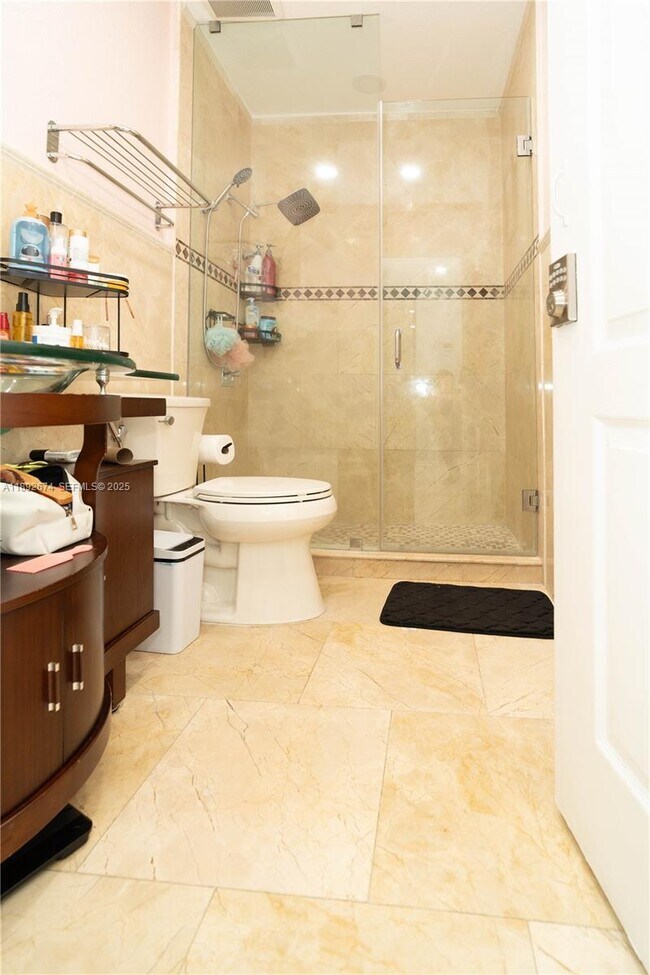 Building Photo - 298 E 3rd St