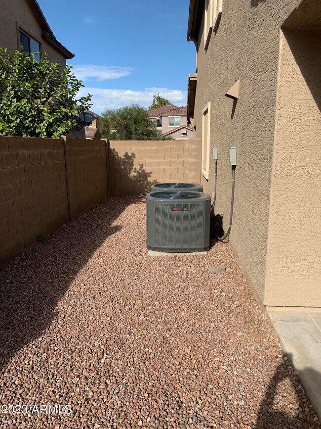 Building Photo - 3563 E Blue Ridge Way