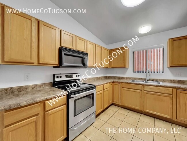 Building Photo - 428 E Geronimo Bluff Loop