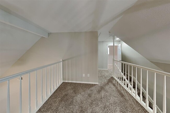 Building Photo - 9903 Jockey Club Dr