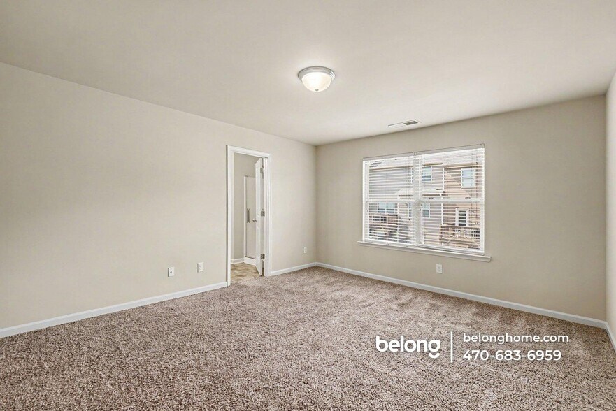 Building Photo - 3335 Blue Springs Walk
