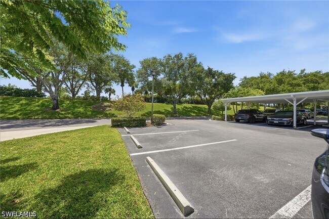 Building Photo - 4950 Deerfield Way