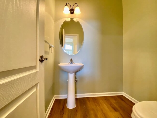 Building Photo - READY July 1st!! End-Unit Condo with Commu...