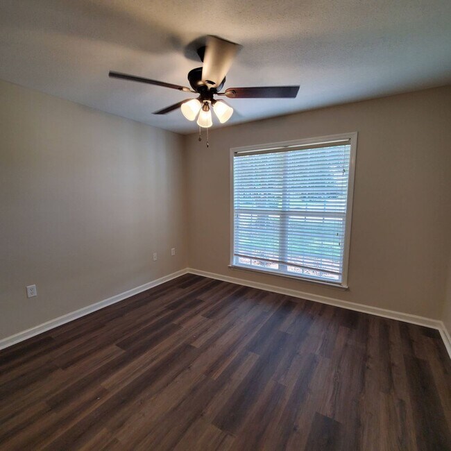Building Photo - 5227 Abbott Cir