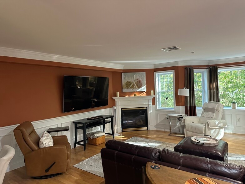 Electric fireplace - 4 Sterling Hill Ln