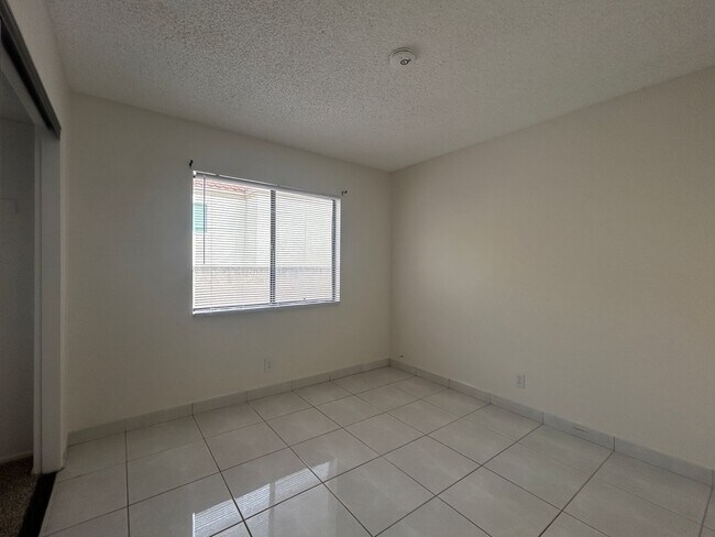 Building Photo - 3068 Prado Ln