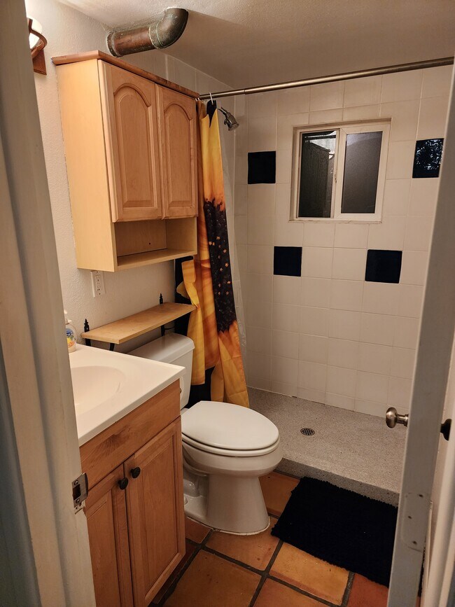 Building Photo - 920 Laurel St