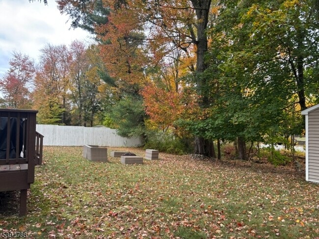 Building Photo - 42 Willow Way