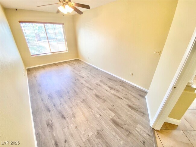 Building Photo - 8482 Canvas Vest Ct