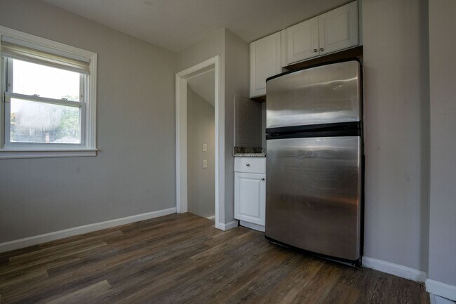 Building Photo - Eastpointe 3 bedroom