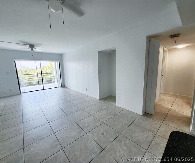 Building Photo - 9235 SW 8th St
