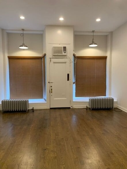 Building Photo - 1654 W Wallen Ave