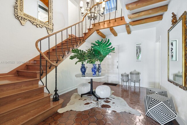 Building Photo - 56 S Hibiscus Dr