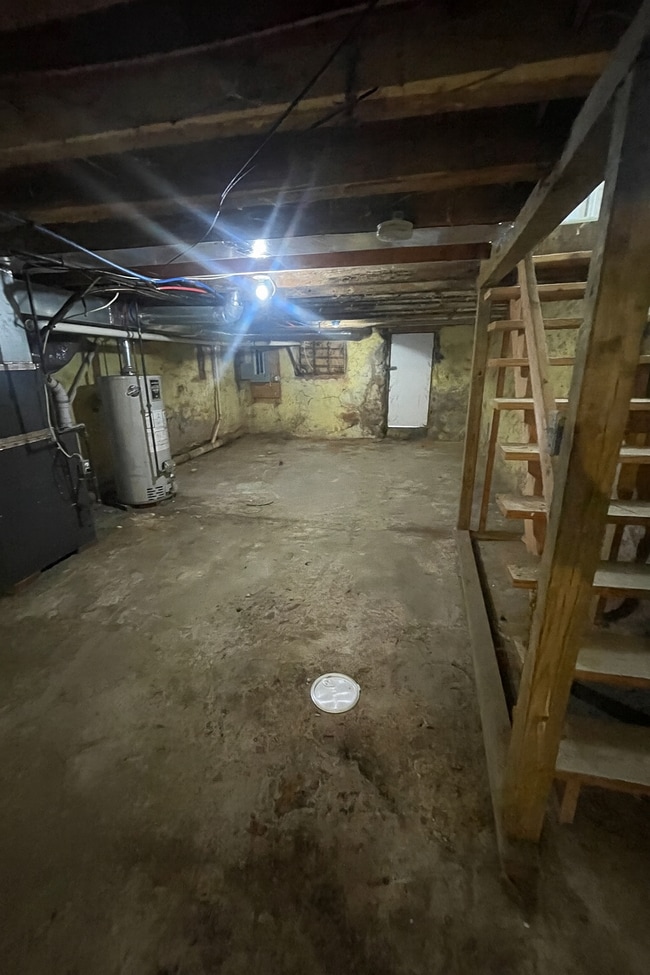 Building Photo - 5638 Litchfield St