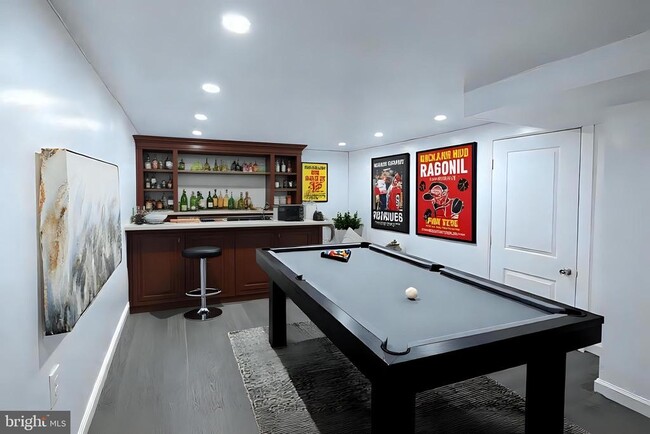 Building Photo - 7309 Sycamore Ave