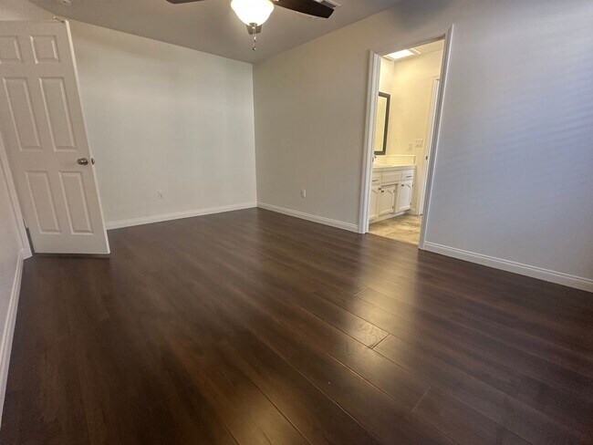 Building Photo - READY NOW! Corner home with a private SPAR...