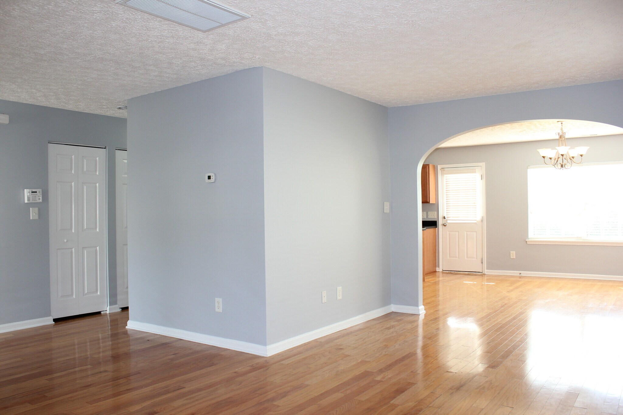 Building Photo - 5205 Malik Dr