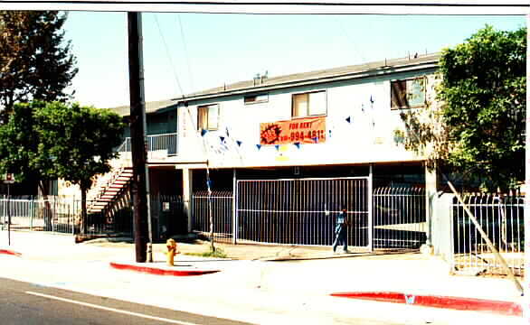 Building Photo - Woodman Apartments