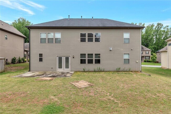 Building Photo - 5210 Mirror Lake Dr