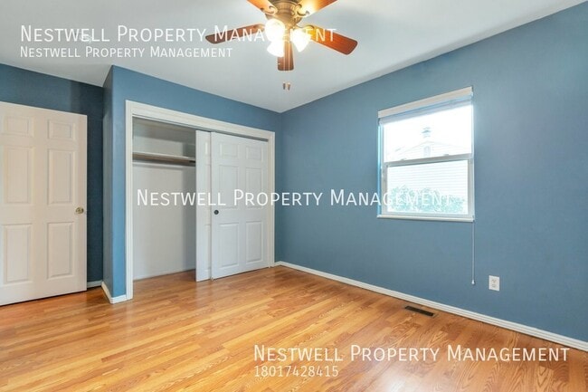 Building Photo - $250.00 OFF 1ST MONTH´S RENT - Charming 3-...