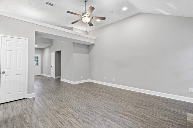 Building Photo - 31 S Stony Bridge Cir