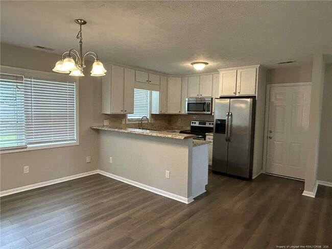 Building Photo - 6413 Worthington Dr