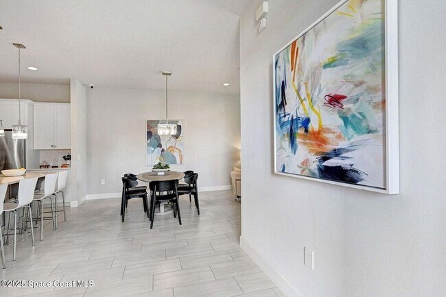 Building Photo - 2680 Avalonia Dr