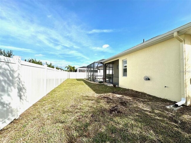 Building Photo - 9423 Rosebud Cir