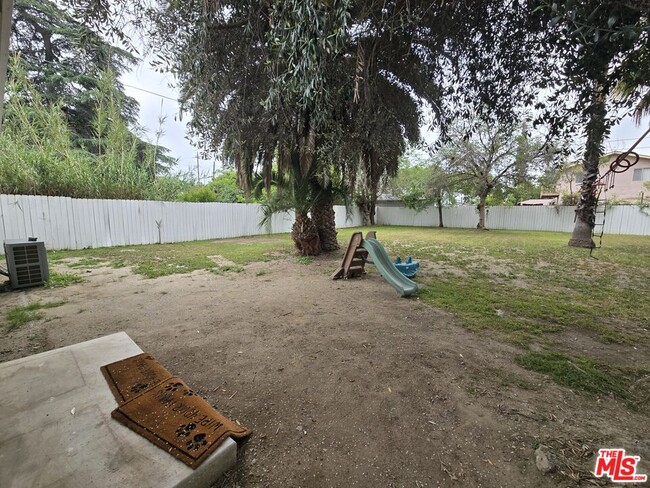 Building Photo - 14756 Lemay St