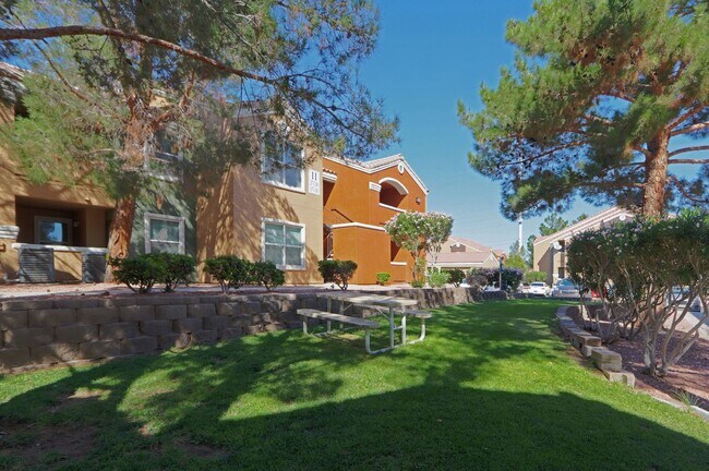 Building Photo - Fabulous Home!