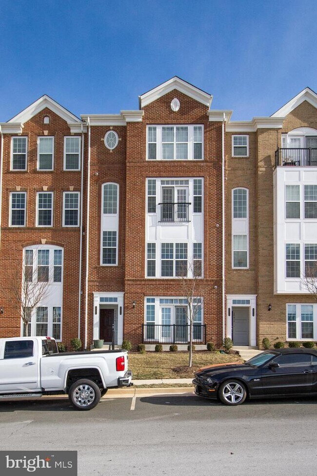 Building Photo - 20610 Maitland Terrace