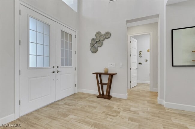 Building Photo - 6394 Warwick Ave