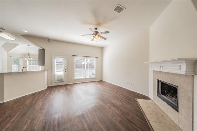 Building Photo - 2612 Redcedar Dr