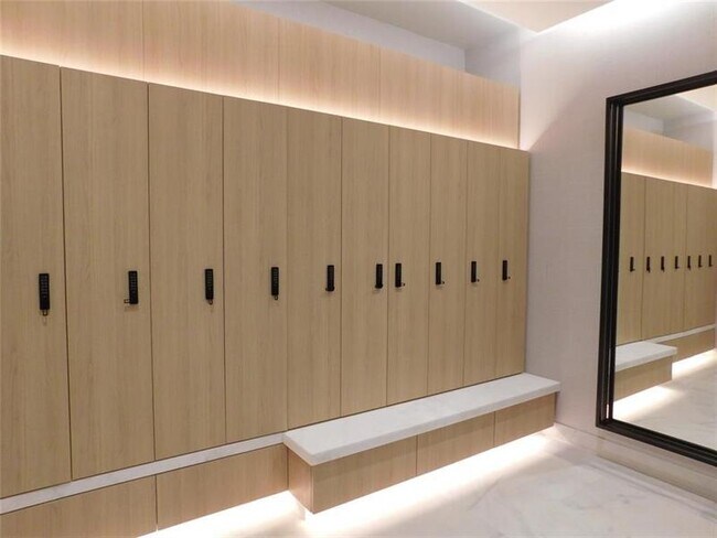 Building Photo - 1116 N Ocean Blvd