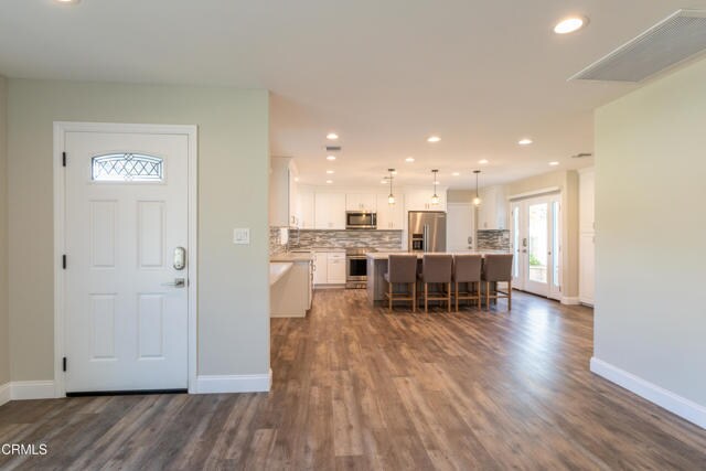 Building Photo - 1720 E Linfield St