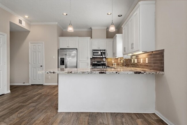 Building Photo - 7036 W 43rd St