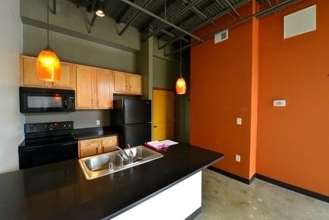 Building Photo - Marquis Middle Apartments