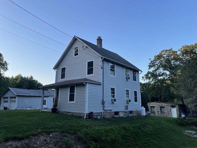 Building Photo - 88 Staples Rd