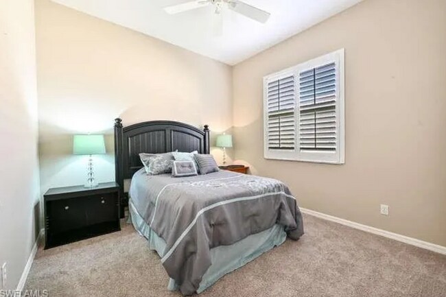 Building Photo - Lakefront 3 Bed + Den 2 bath home with pool and spa tub in Waterways of Naples Community