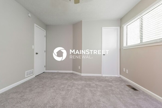 Building Photo - 3 Bedroom Pet-Friendly Home in Snellville, GA with Main Street Renewal