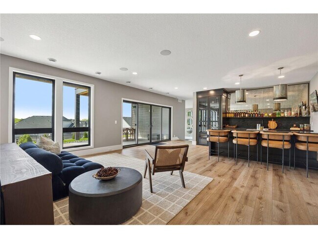 Building Photo - 6297 Yuma Ln N