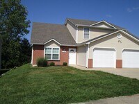 Building Photo - 5001-5003 Betty Jean Way